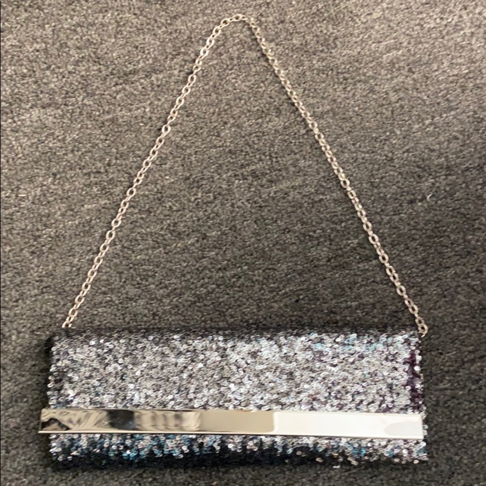Small clutch